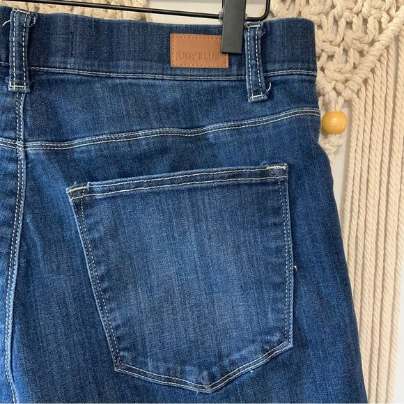 JUDY BLUE High Rise Pull On Cuffed Shorts Blue 1XL - Picture 7 of 15